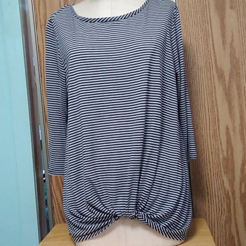 🌻Medium sleeve shirt